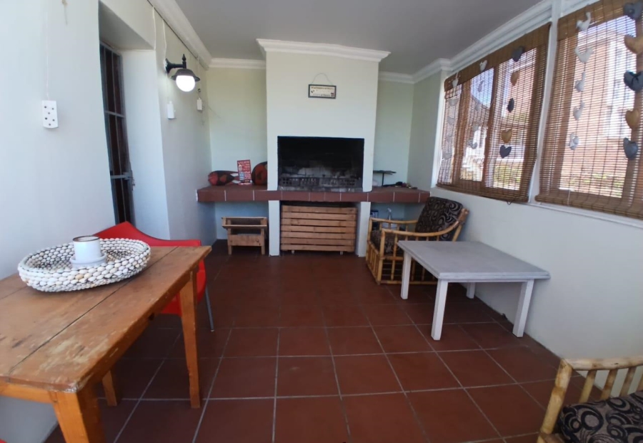 2 Bedroom Property for Sale in Mossel Bay Central Western Cape